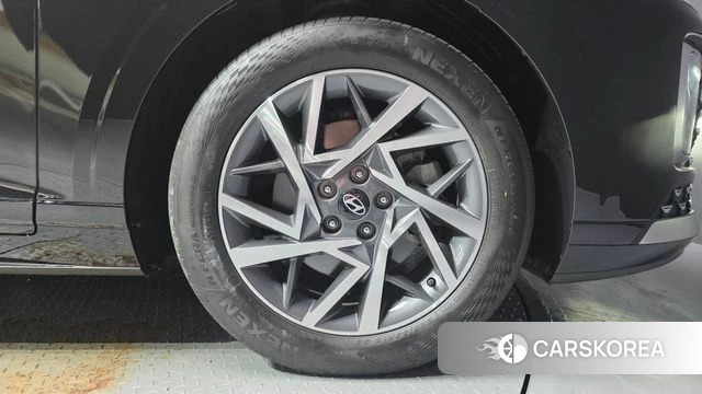 Hyundai Grandeur (GN7) id 5026994 из Кореи 13