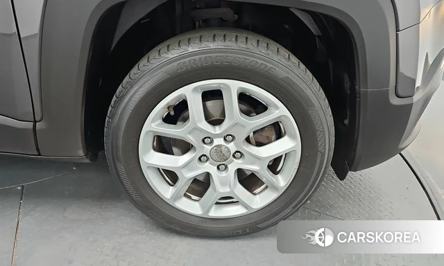 Jeep Renegade id 4977981 из Кореи 13