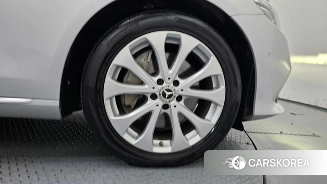 Mercedes-Benz E-Class W213 id 4918267 из Кореи 13