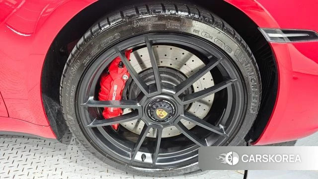 Porsche 911(992) id 4763232 из Кореи 13