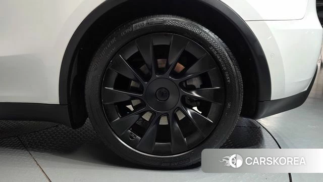 Tesla Model Y id 4959223 из Кореи 13