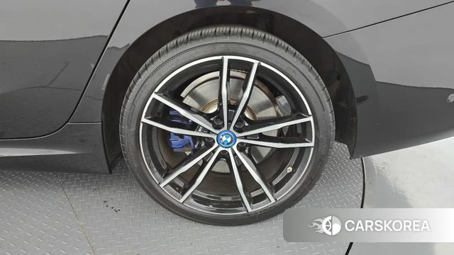 BMW 3 Series (G20) id 4941724 из Кореи 13