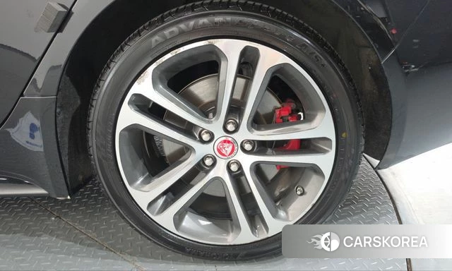 Jaguar XE id 4998417 из Кореи 13