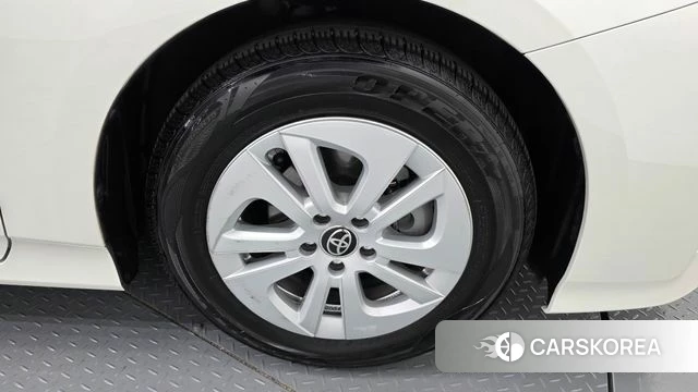 Toyota Prius 4th Generation id 5013864 из Кореи 13