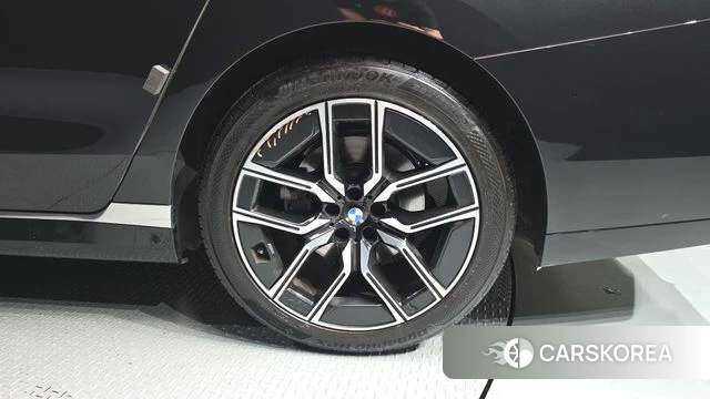 BMW 7 Series (G70) id 5021528 из Кореи 13