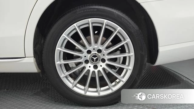 Mercedes-Benz E-Class W213 id 4917894 из Кореи 13