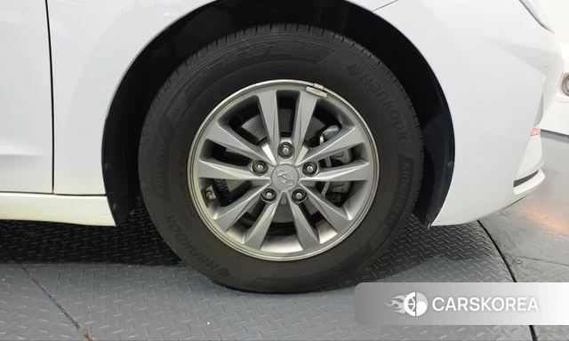 Hyundai The New Avante AD id 4977892 из Кореи 13