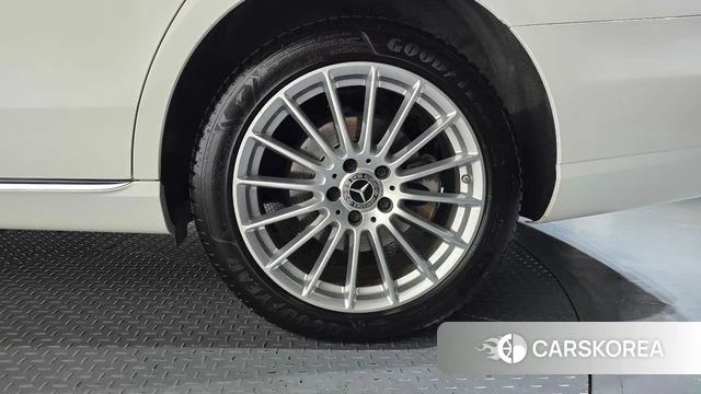 Mercedes-Benz E-Class W213 id 4921769 из Кореи 13