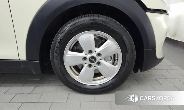 Mini Cooper D id 5023936 из Кореи 13