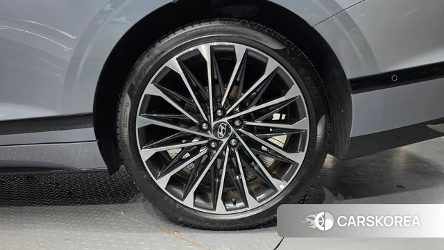 Hyundai Grandeur Hybrid (GN7) id 5001568 из Кореи 13