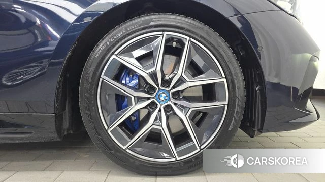 BMW i5 (G60) id 5039562 из Кореи 13