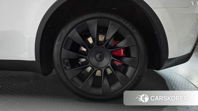 Tesla Model Y id 5016909 из Кореи 13