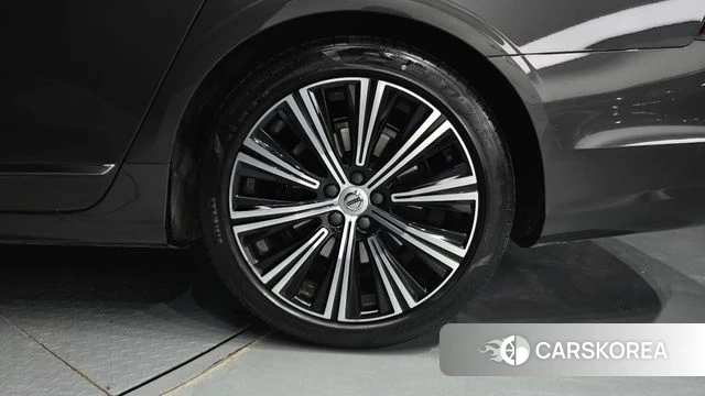 Volvo S90 id 4987000 из Кореи 13