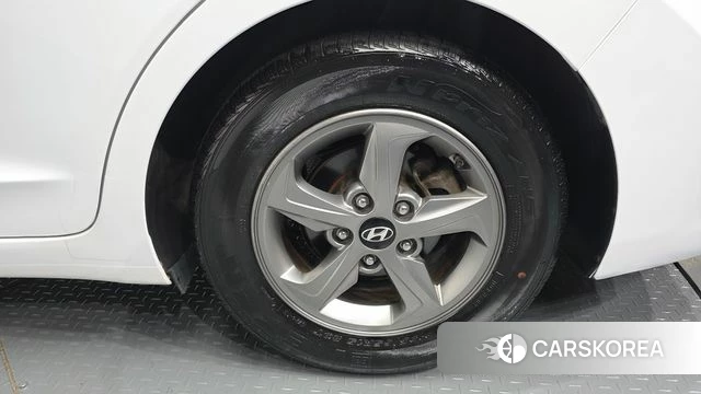 Hyundai Avante AD id 4960283 из Кореи 13