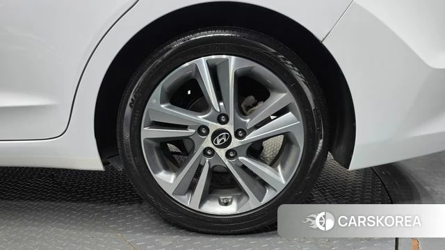 Hyundai Avante AD id 4993492 из Кореи 13