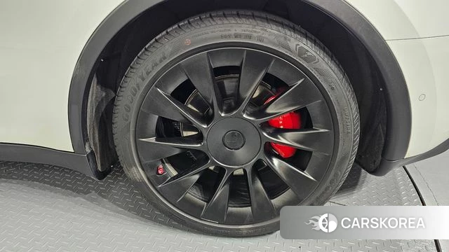 Tesla Model Y id 4930067 из Кореи 13