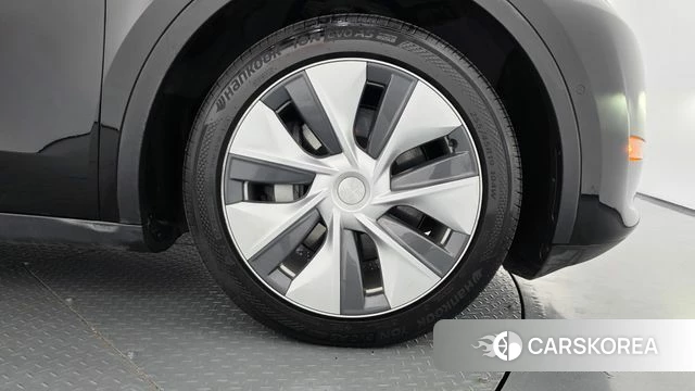 Tesla Model Y id 4976769 из Кореи 13