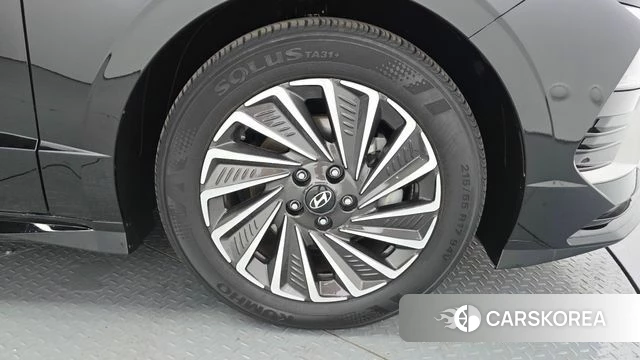 Hyundai Sonata D Edge Hybrid (DN8) id 4762457 из Кореи 13