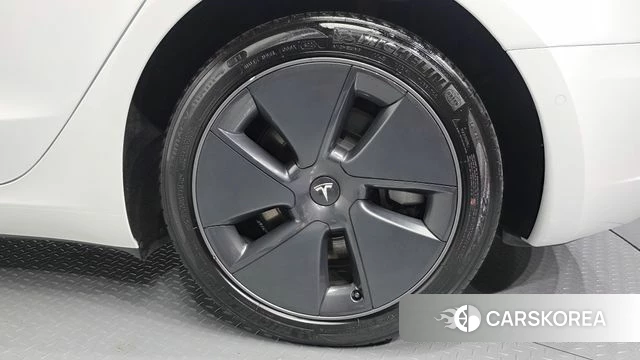 Tesla Model 3 id 4731241 из Кореи 13