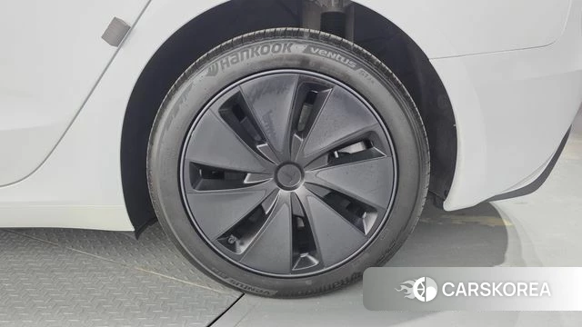 Tesla Model 3 id 4975021 из Кореи 13