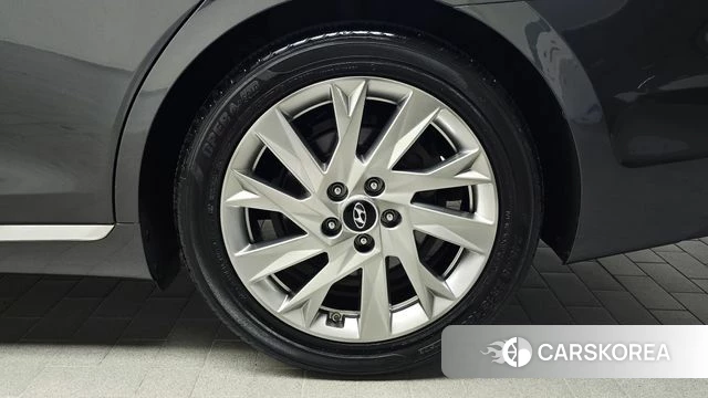 Hyundai The New Grandeur IG Hybrid id 4993028 из Кореи 13