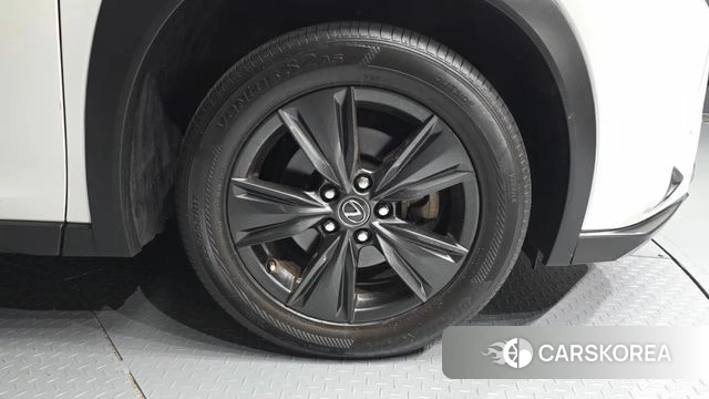 Lexus UX250h id 4918422 из Кореи 13