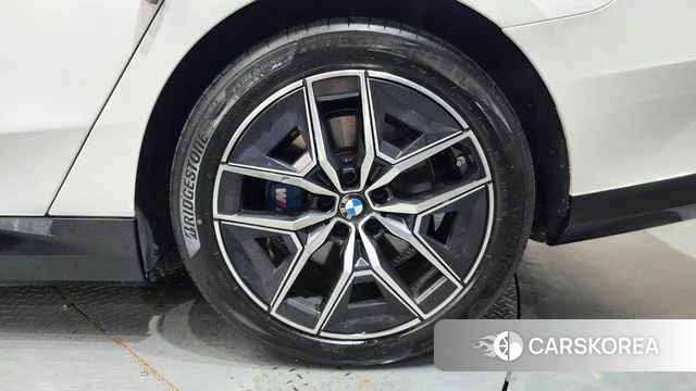 BMW i5 (G60) id 4734597 из Кореи 13