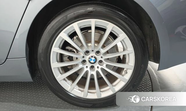 BMW 5 Series (G30) id 5035476 из Кореи 13