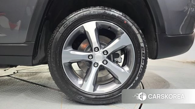 Jeep Grand Cherokee (WL) id 4985591 из Кореи 13