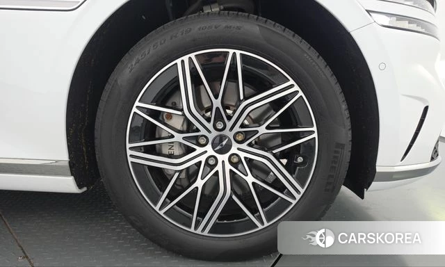 Genesis G90 (RS4) id 5012192 из Кореи 13
