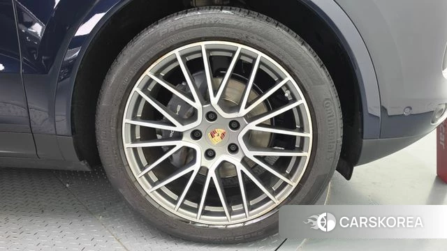 Porsche Cayenne (PO536) id 5002358 из Кореи 13