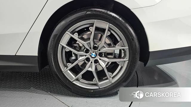 BMW 5 Series (G60) id 5026053 из Кореи 13
