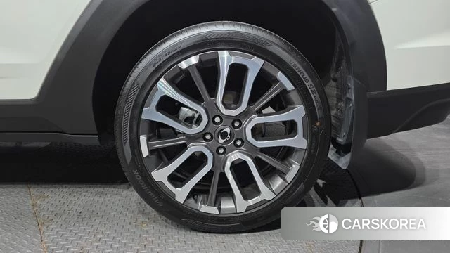 Ssangyong The New Torres id 5026405 из Кореи 13