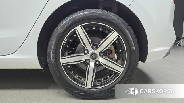 Hyundai i30 (PD) id 4988561 из Кореи 13