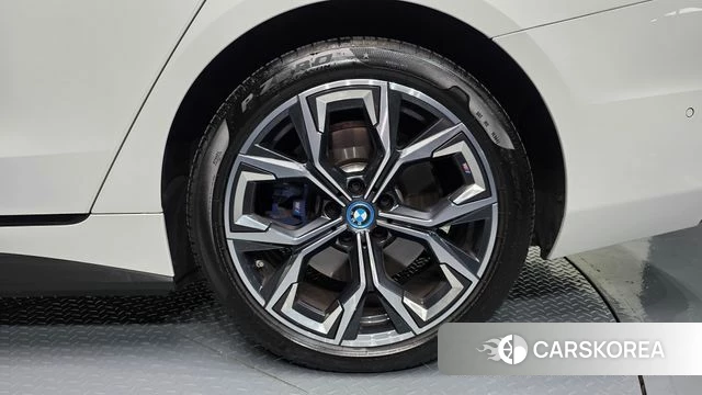 BMW i4 id 4990685 из Кореи 13