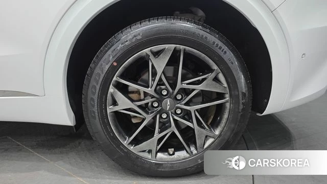 Genesis GV70 id 4997758 из Кореи 13