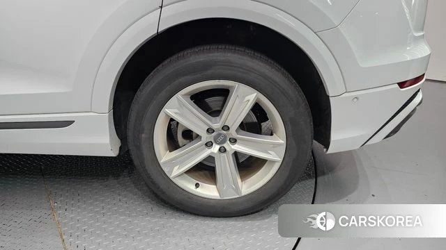 Audi Q8 (4M) id 4906484 из Кореи 13