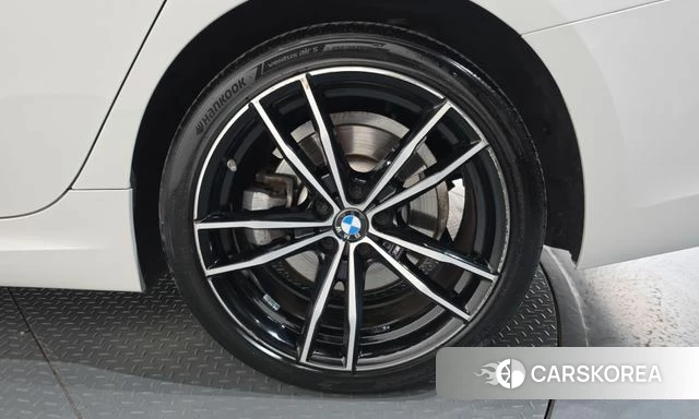 BMW 3 Series (G20) id 4959651 из Кореи 13