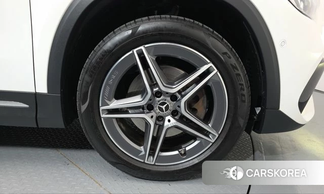 Mercedes-Benz GLA - Class H247 id 5034740 из Кореи 13