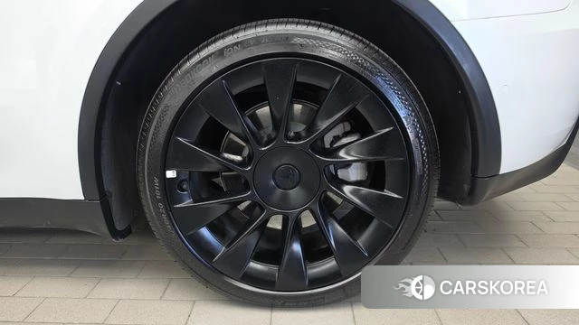 Tesla Model Y id 4692335 из Кореи 13