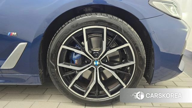 BMW 5 Series (G30) id 4952105 из Кореи 13