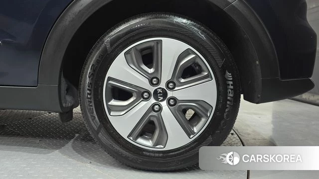 Kia Niro id 5018954 из Кореи 13