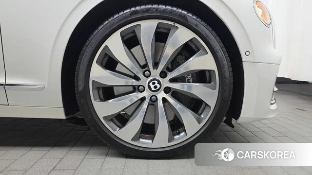 Bentley Flying Spur 3rd Generation id 4929205 из Кореи 13