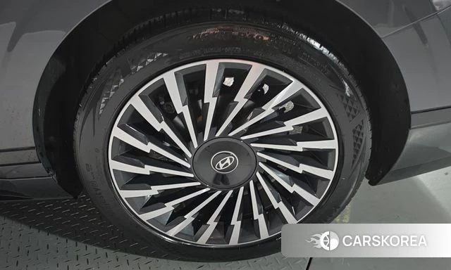 Hyundai Grandeur Hybrid (GN7) id 4964650 из Кореи 13