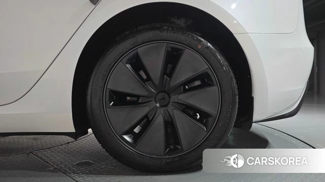 Tesla Model 3 id 5045390 из Кореи 13