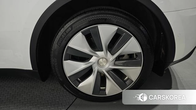 Tesla Model Y id 4712080 из Кореи 13