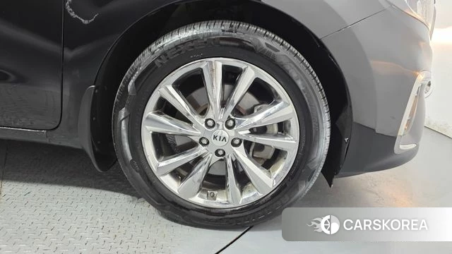 Kia The New Carnival id 4998169 из Кореи 13