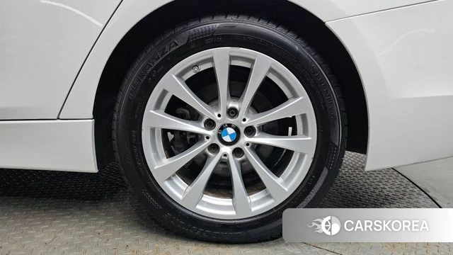 BMW 3 Series (F30) id 5023849 из Кореи 13