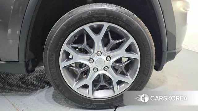 Jeep Grand Cherokee id 4930622 из Кореи 13