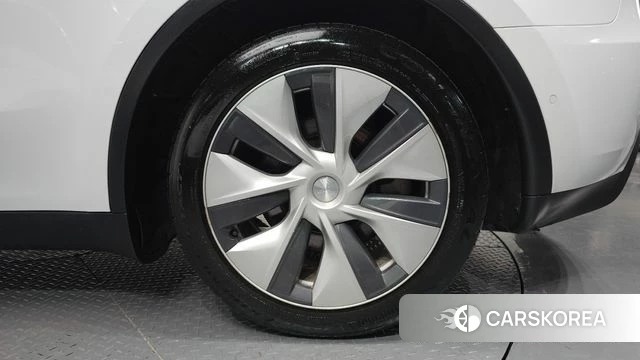 Tesla Model Y id 4636908 из Кореи 13